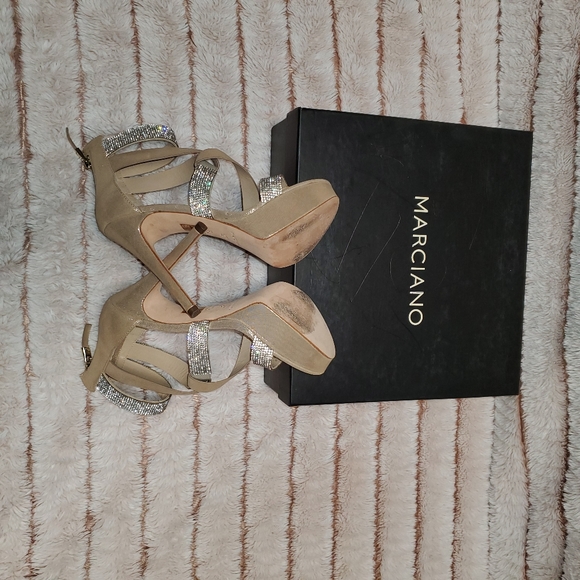 MARCIANO HEELS - Picture 4 of 7